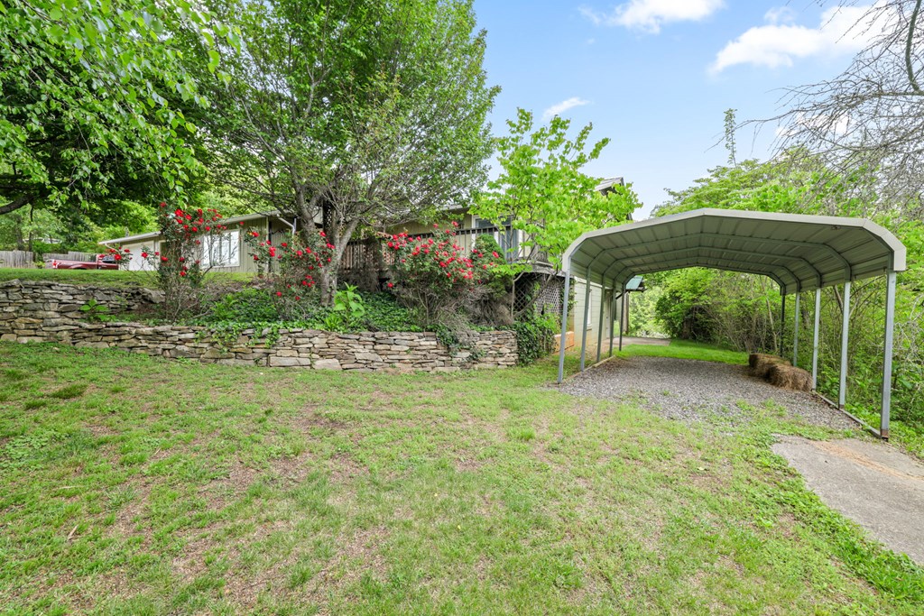 24 Jean Holt Road