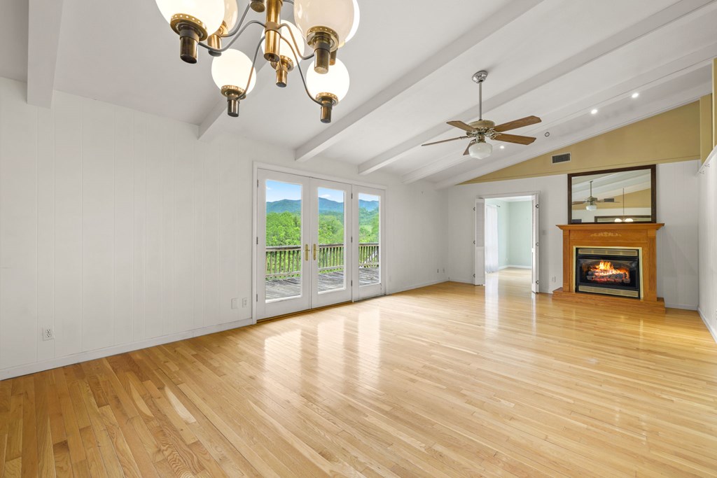 24 Jean Holt Road