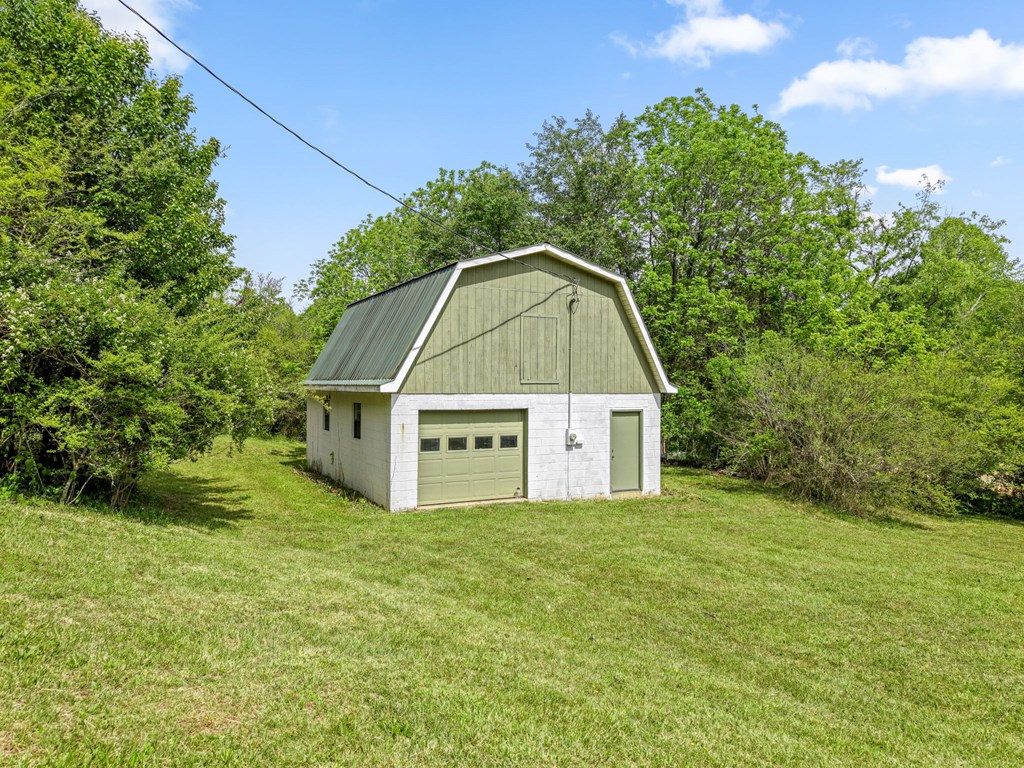 24 Jean Holt Road