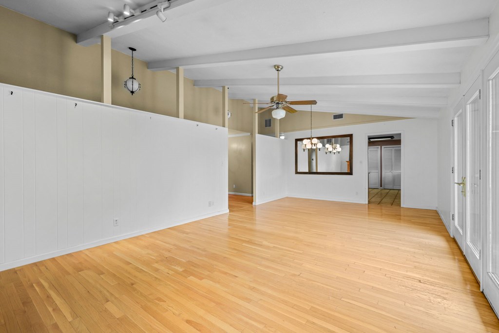 24 Jean Holt Road