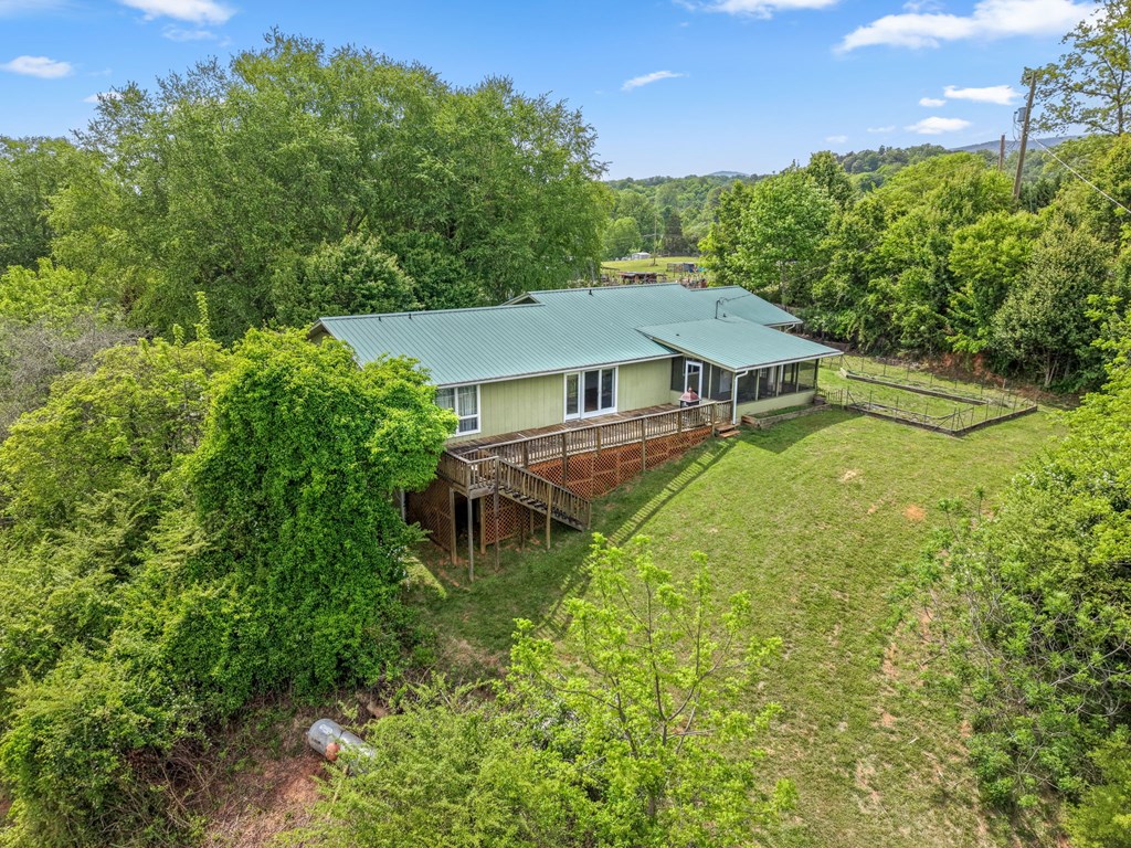 24 Jean Holt Road