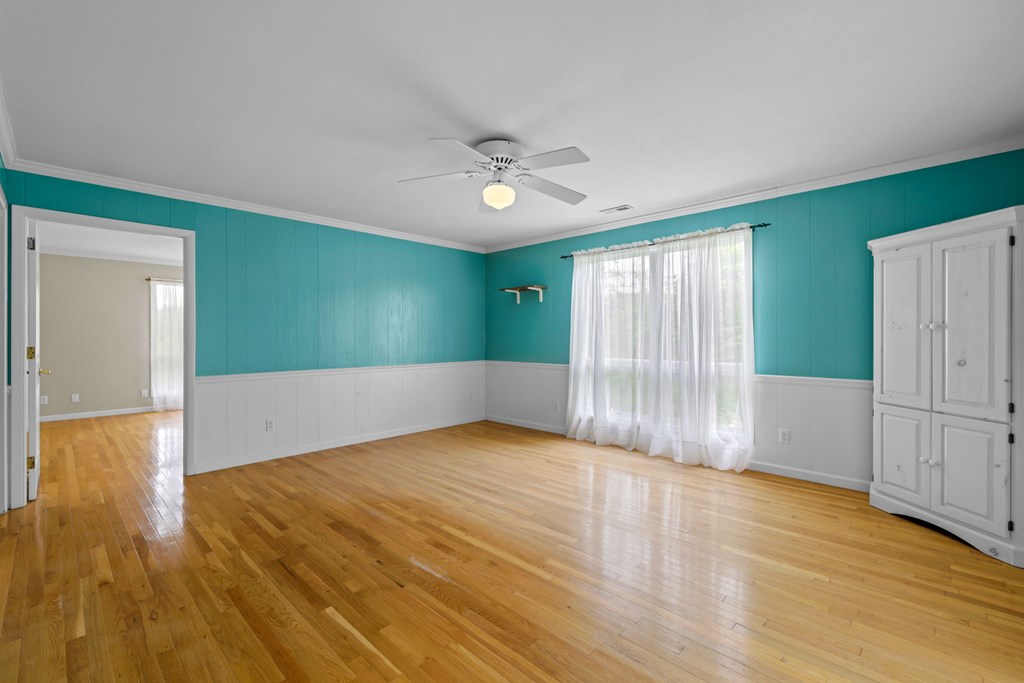 24 Jean Holt Road