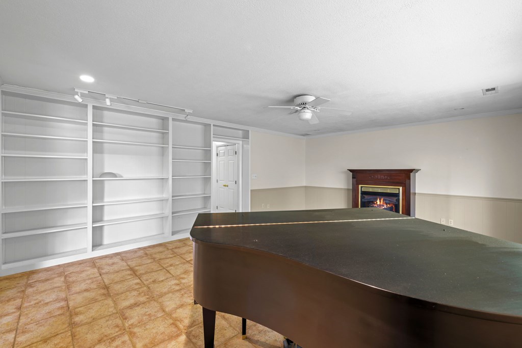 24 Jean Holt Road