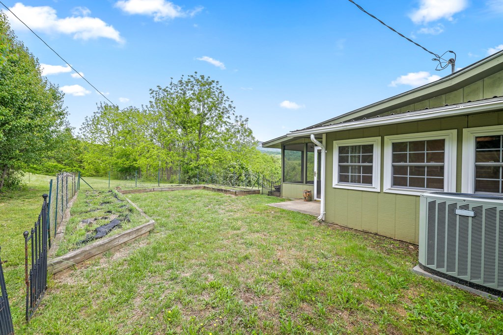 24 Jean Holt Road