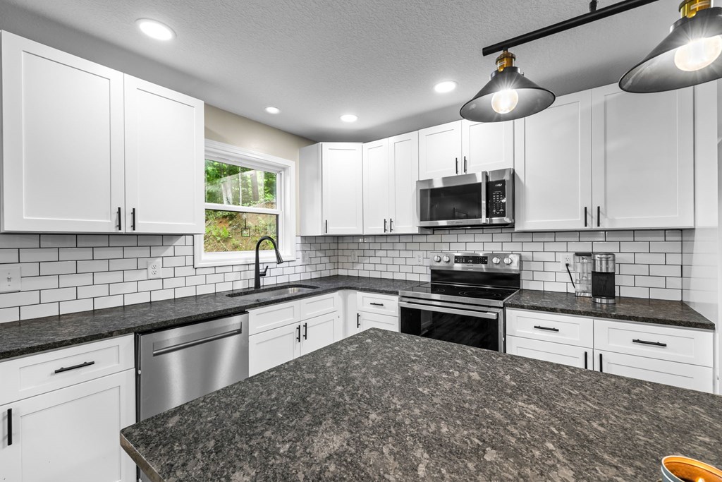 431 Judds Trail