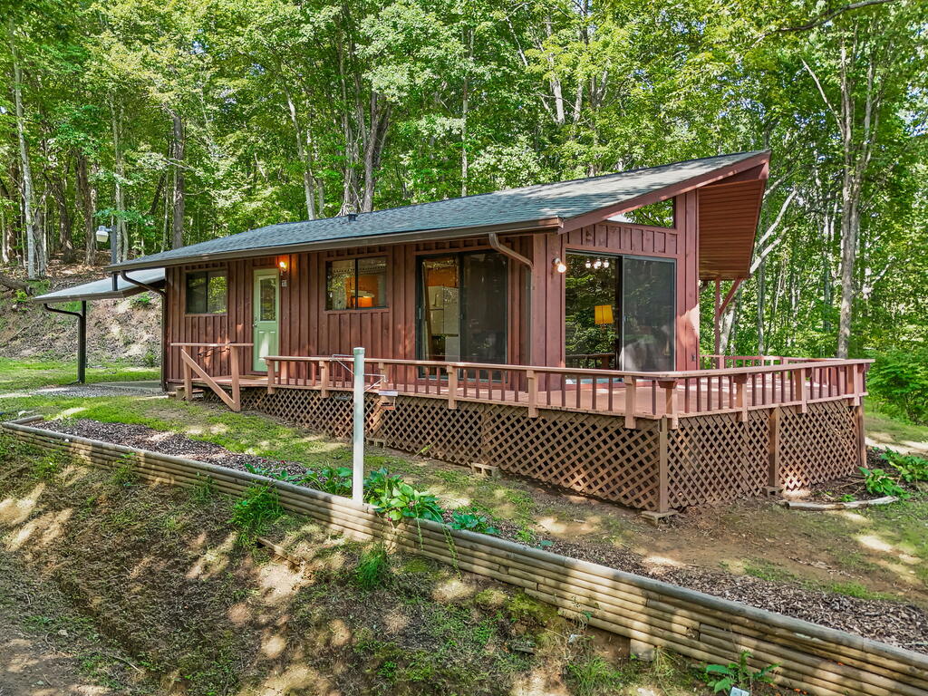153 Boot Hill