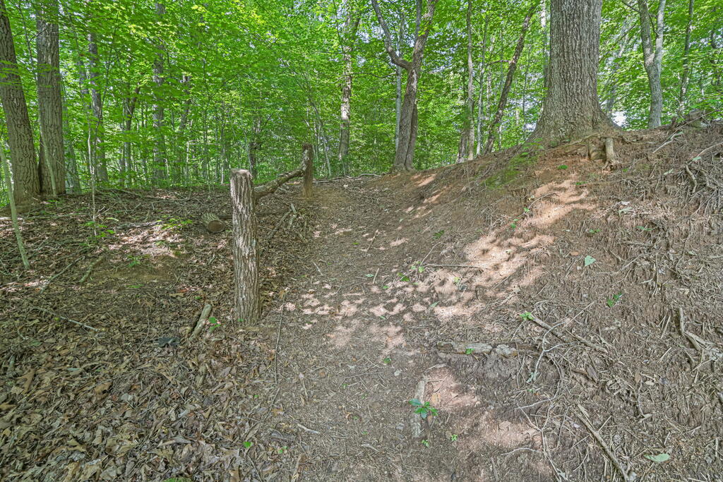 153 Boot Hill