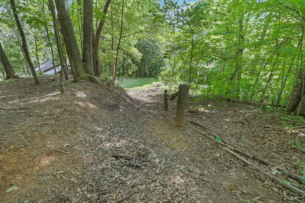 153 Boot Hill