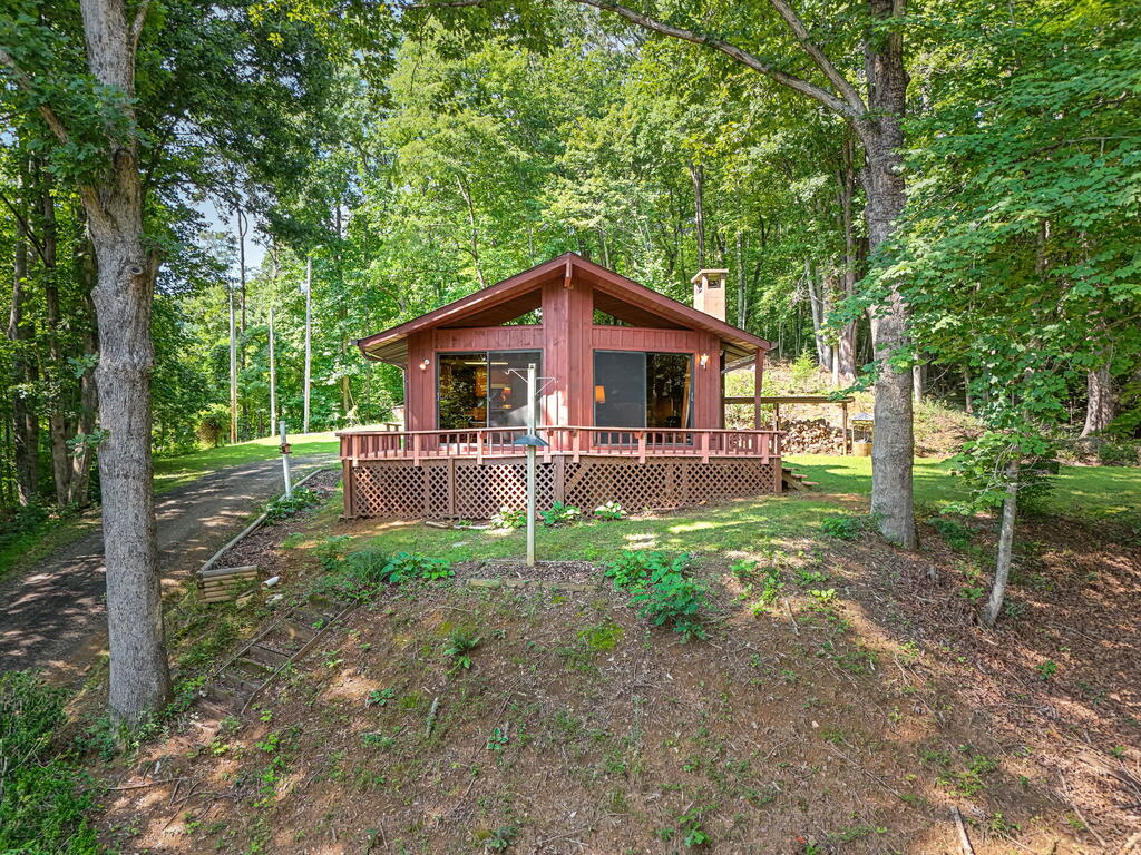 153 Boot Hill