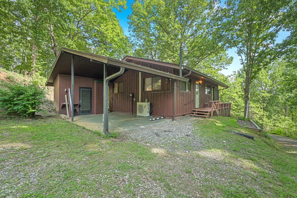 153 Boot Hill