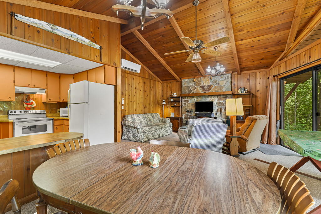 153 Boot Hill