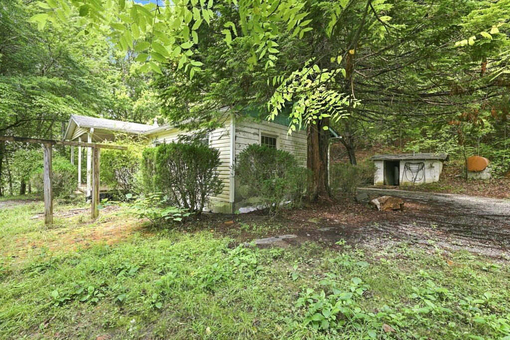 5140 Tessentee Road