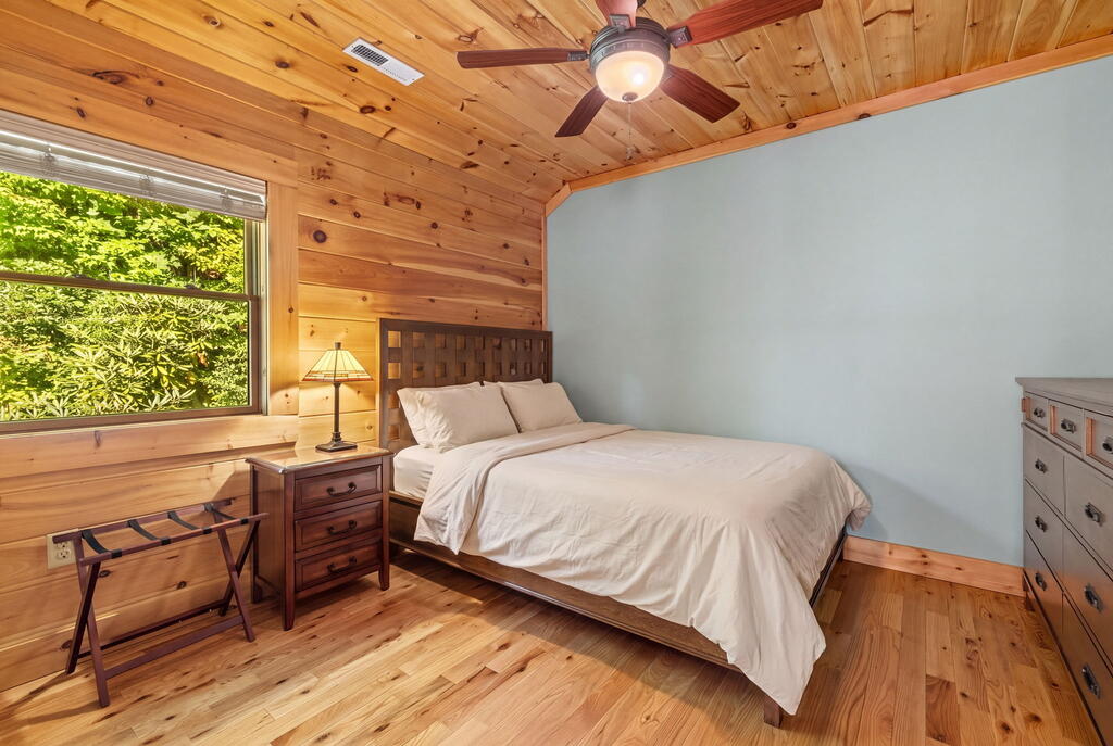 1120 Grizzly Ridge
