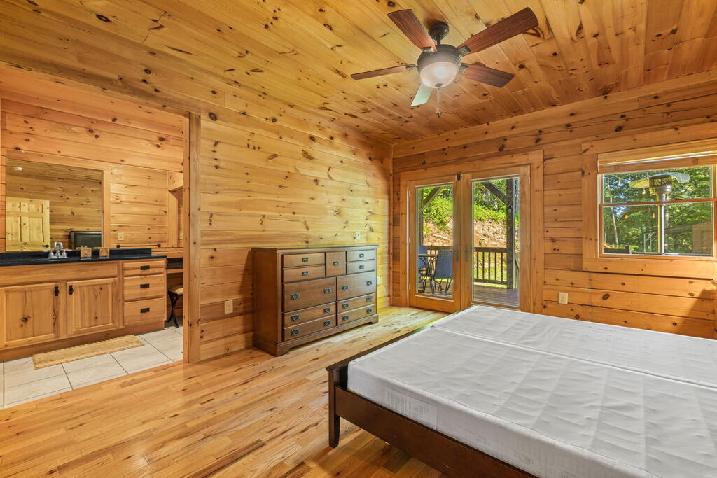 1120 Grizzly Ridge