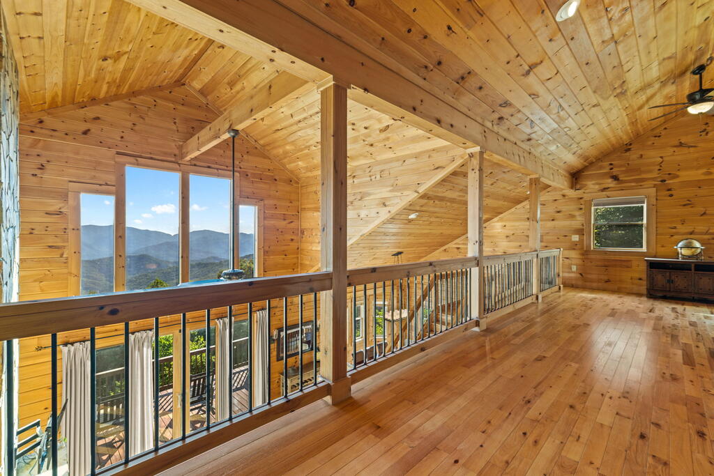 1120 Grizzly Ridge
