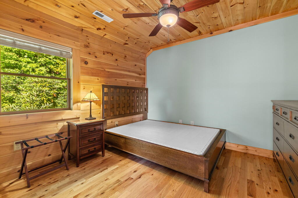 1120 Grizzly Ridge