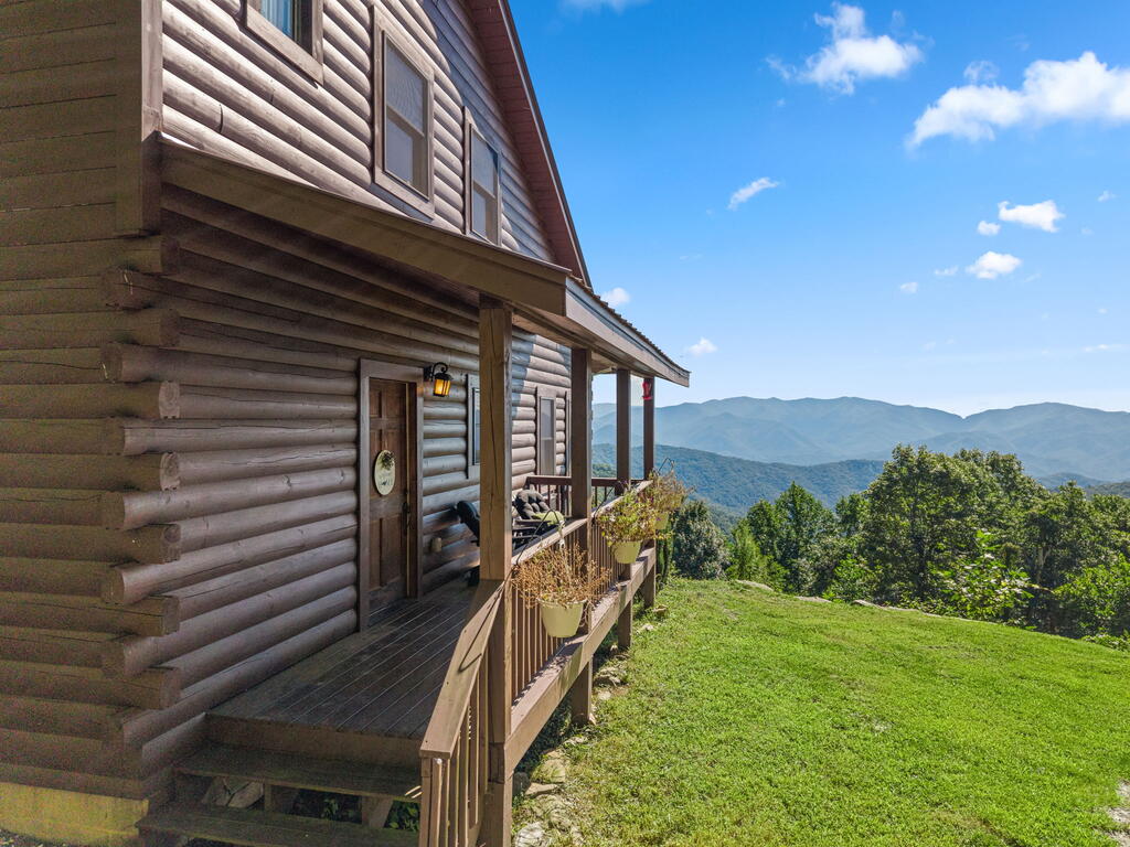 1120 Grizzly Ridge