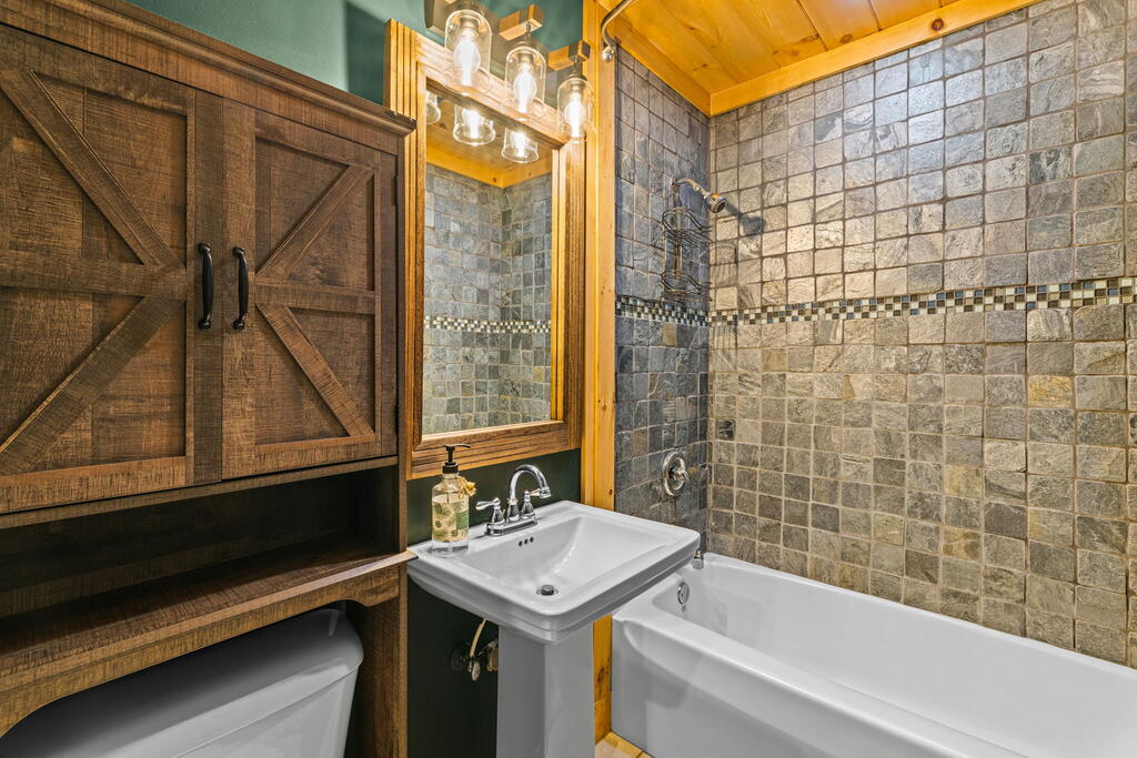 1120 Grizzly Ridge