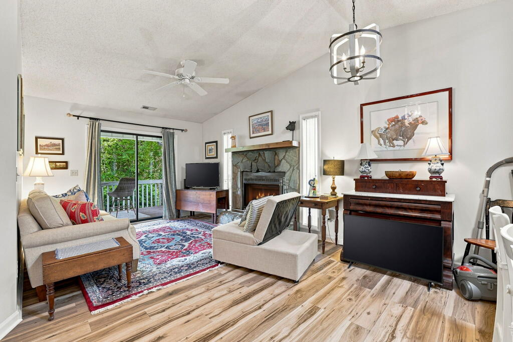 65 Mountain View Villas, Unit A