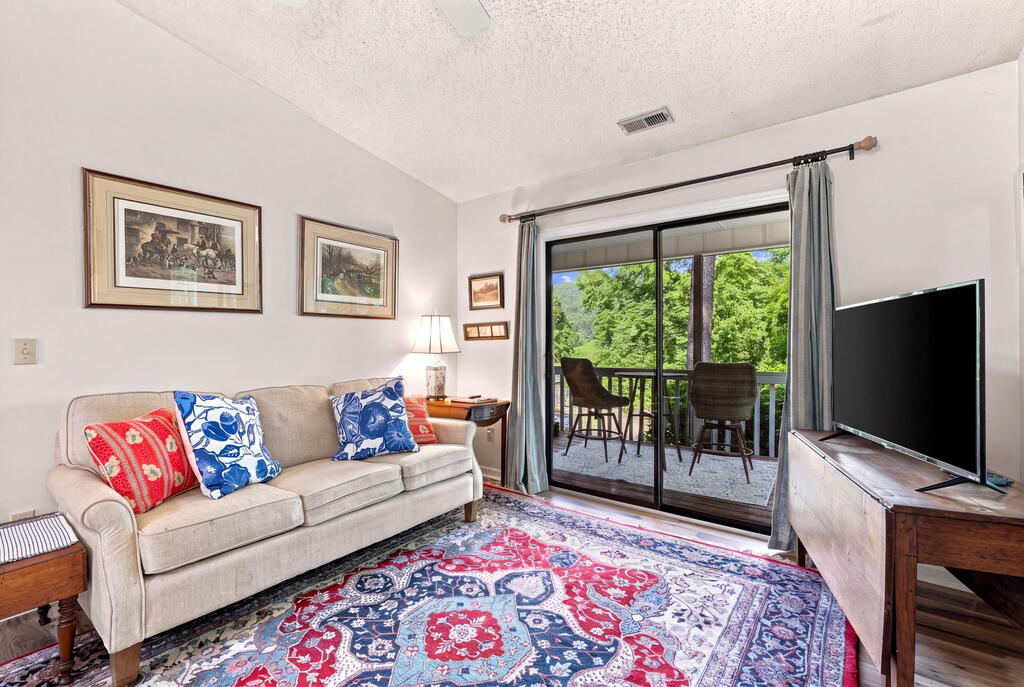 65 Mountain View Villas, Unit A