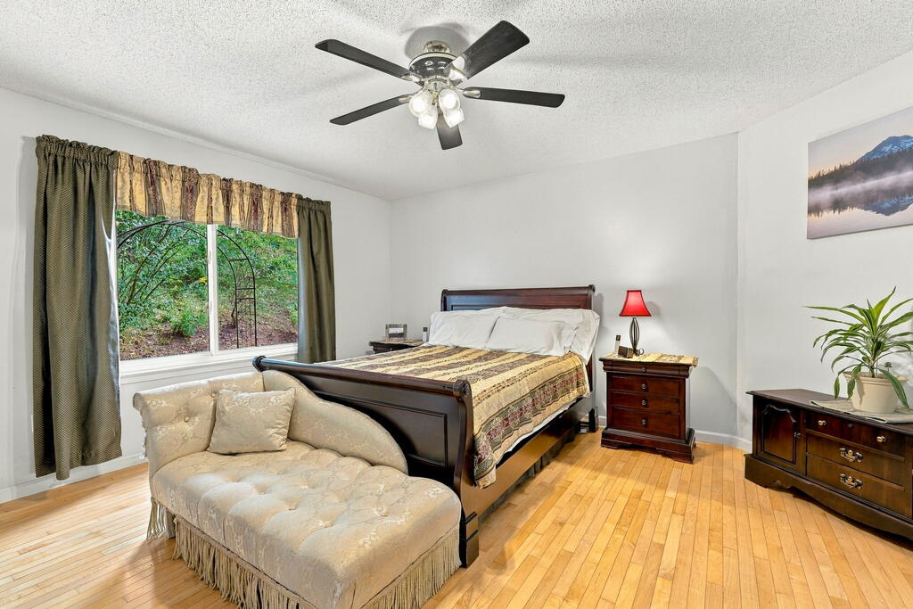 263 Holly Hills Road
