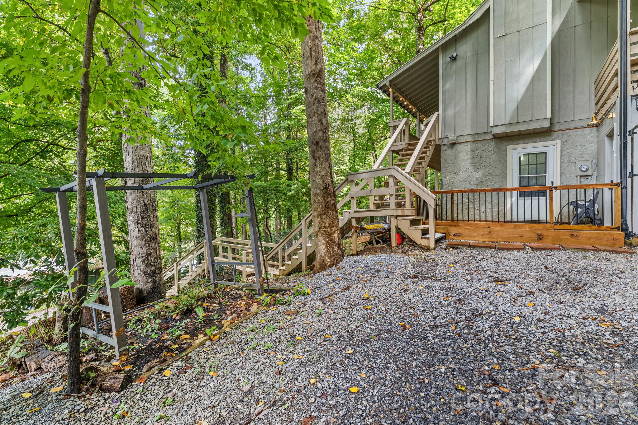 105 Shirley Drive