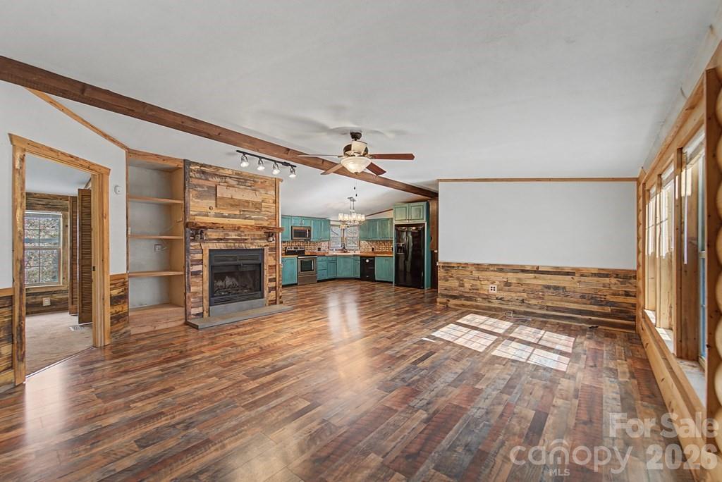 1668 Buff Creek Road