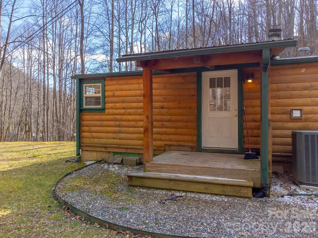 1668 Buff Creek Road
