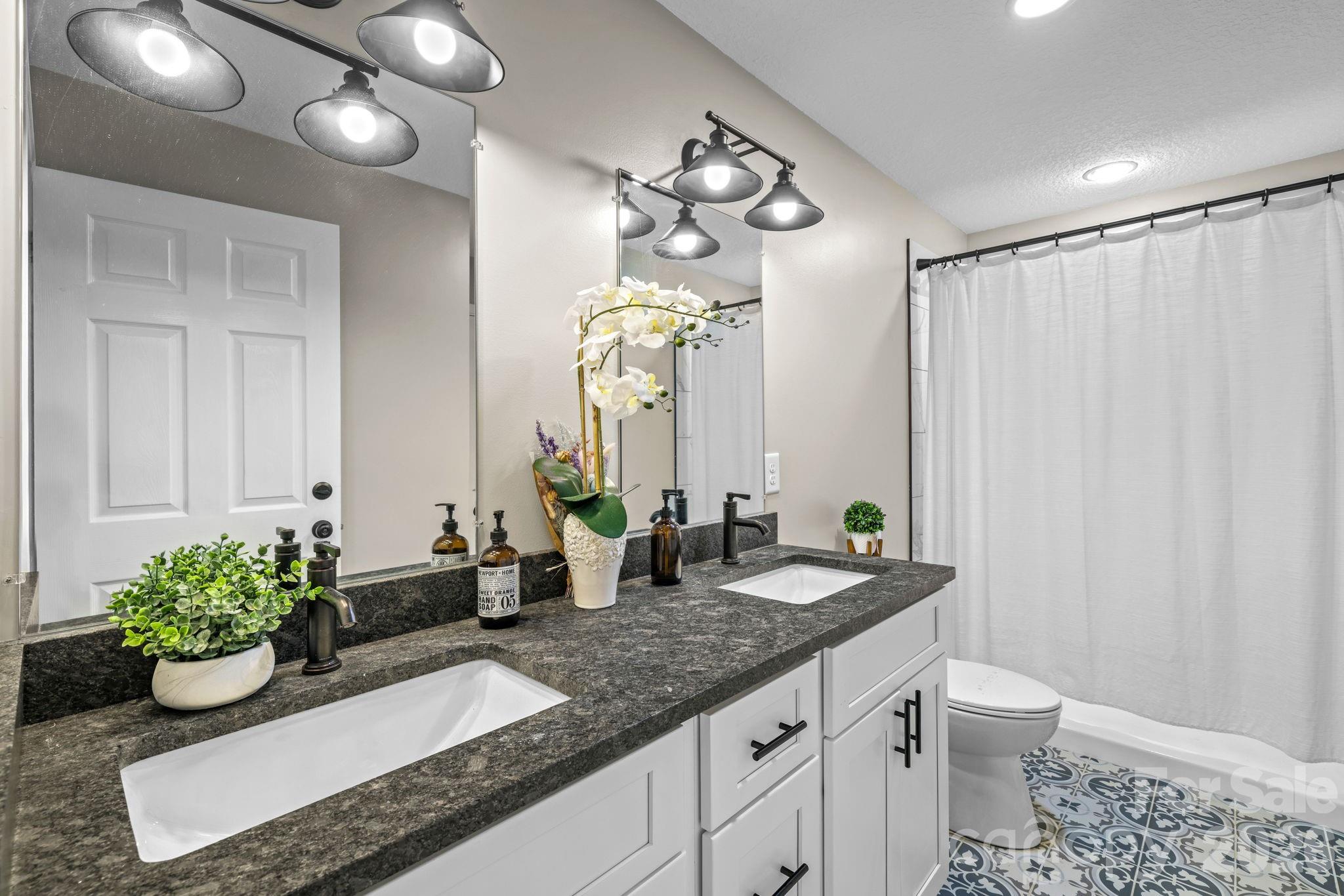 431 Judds Trail