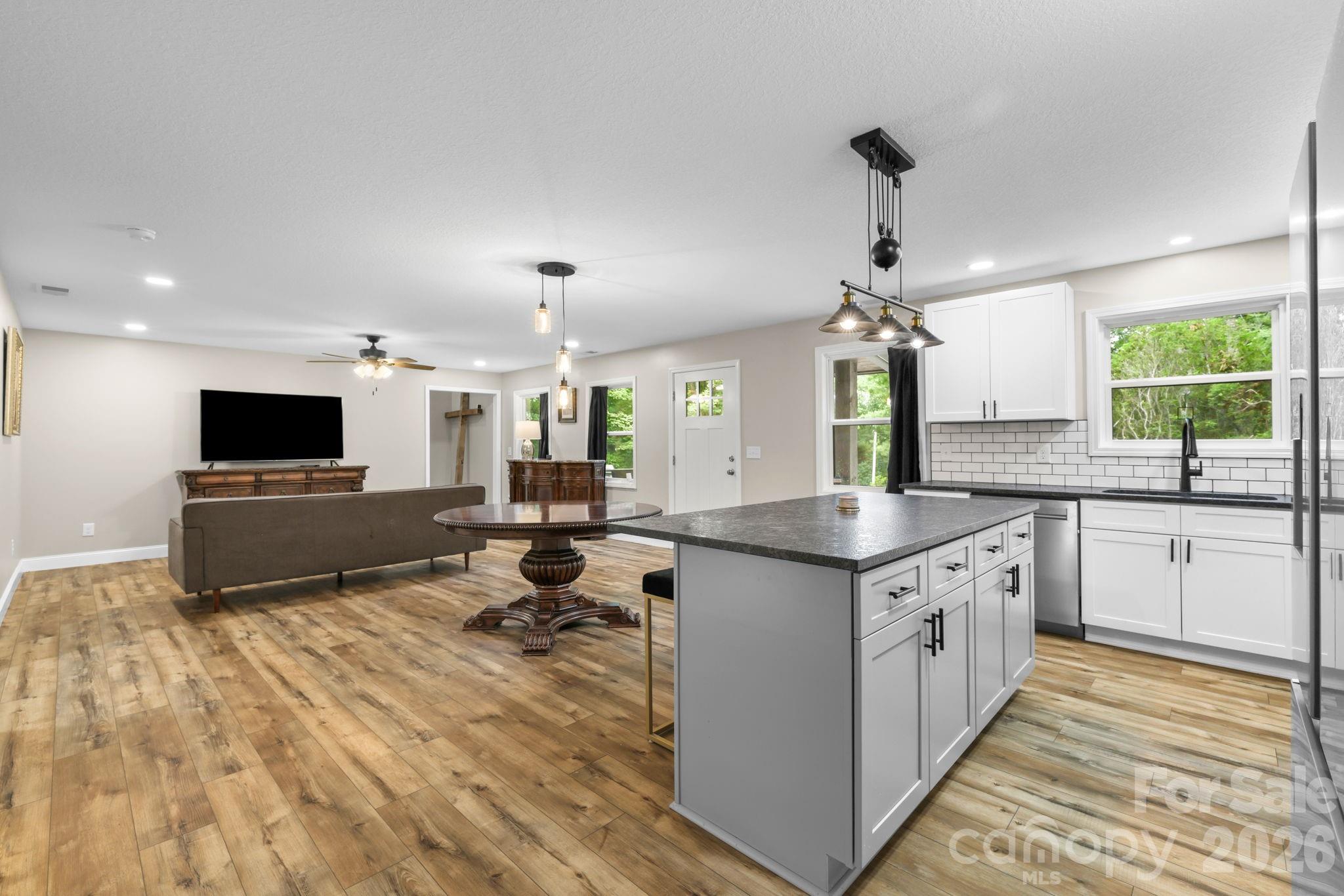 431 Judds Trail