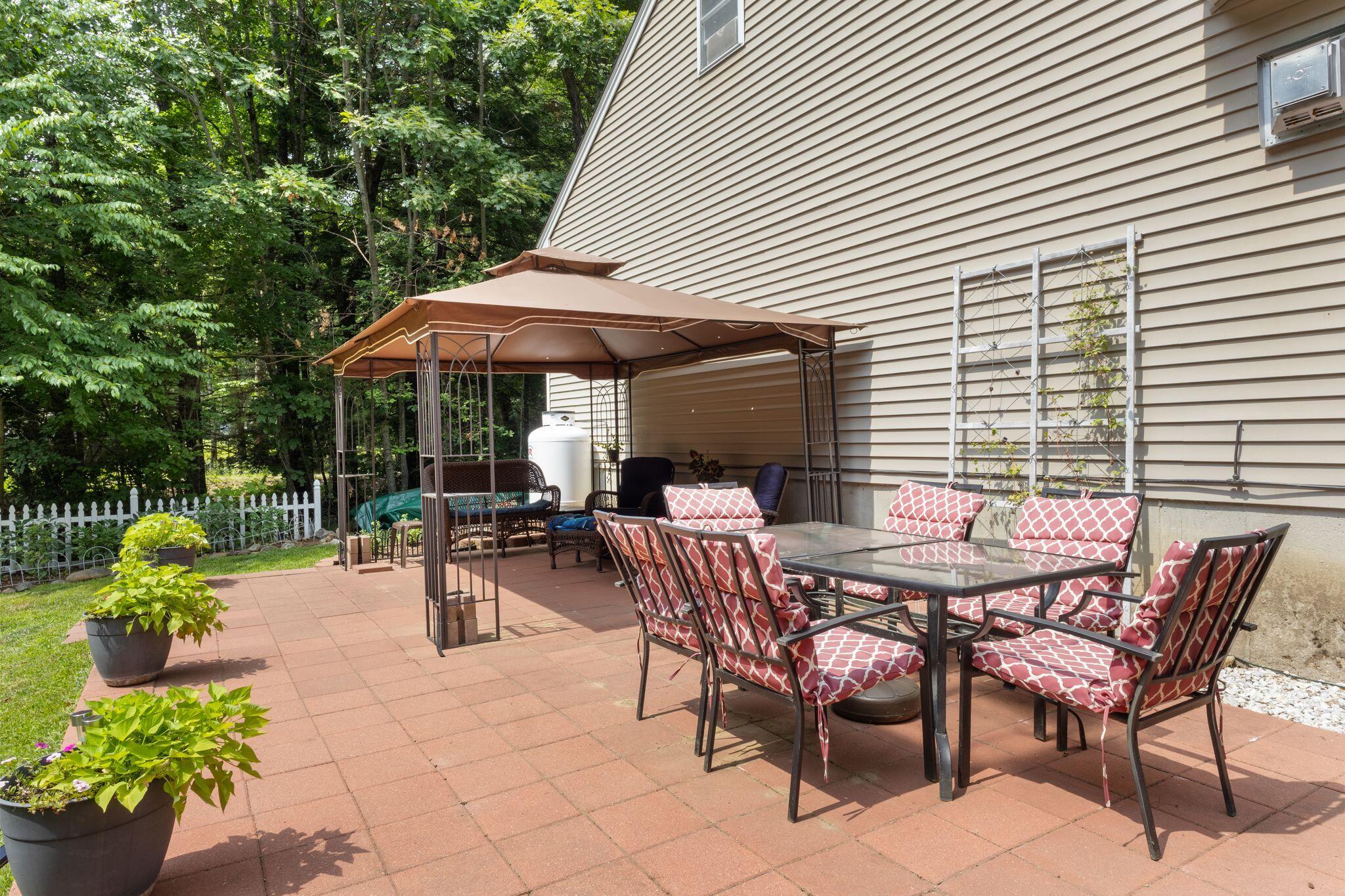 215 Cranberry Meadow Road