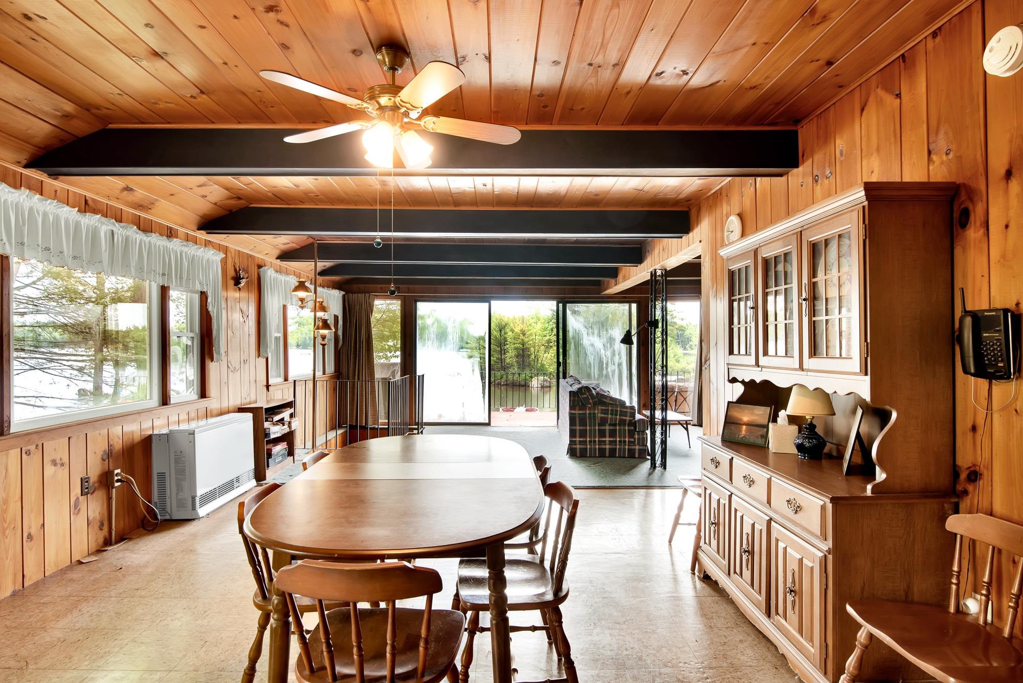 128 Lakeshore Drive