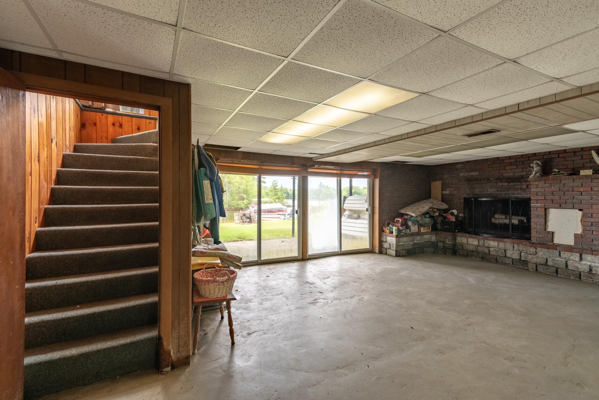 128 Lakeshore Drive