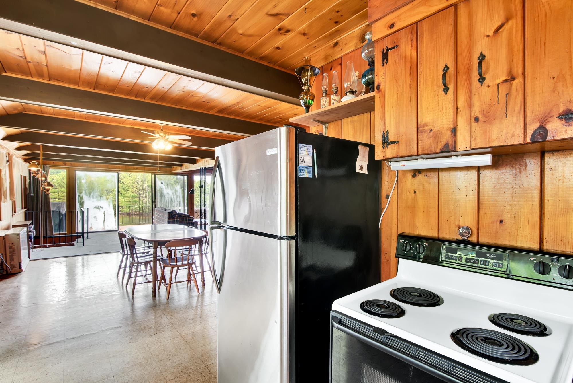 128 Lakeshore Drive