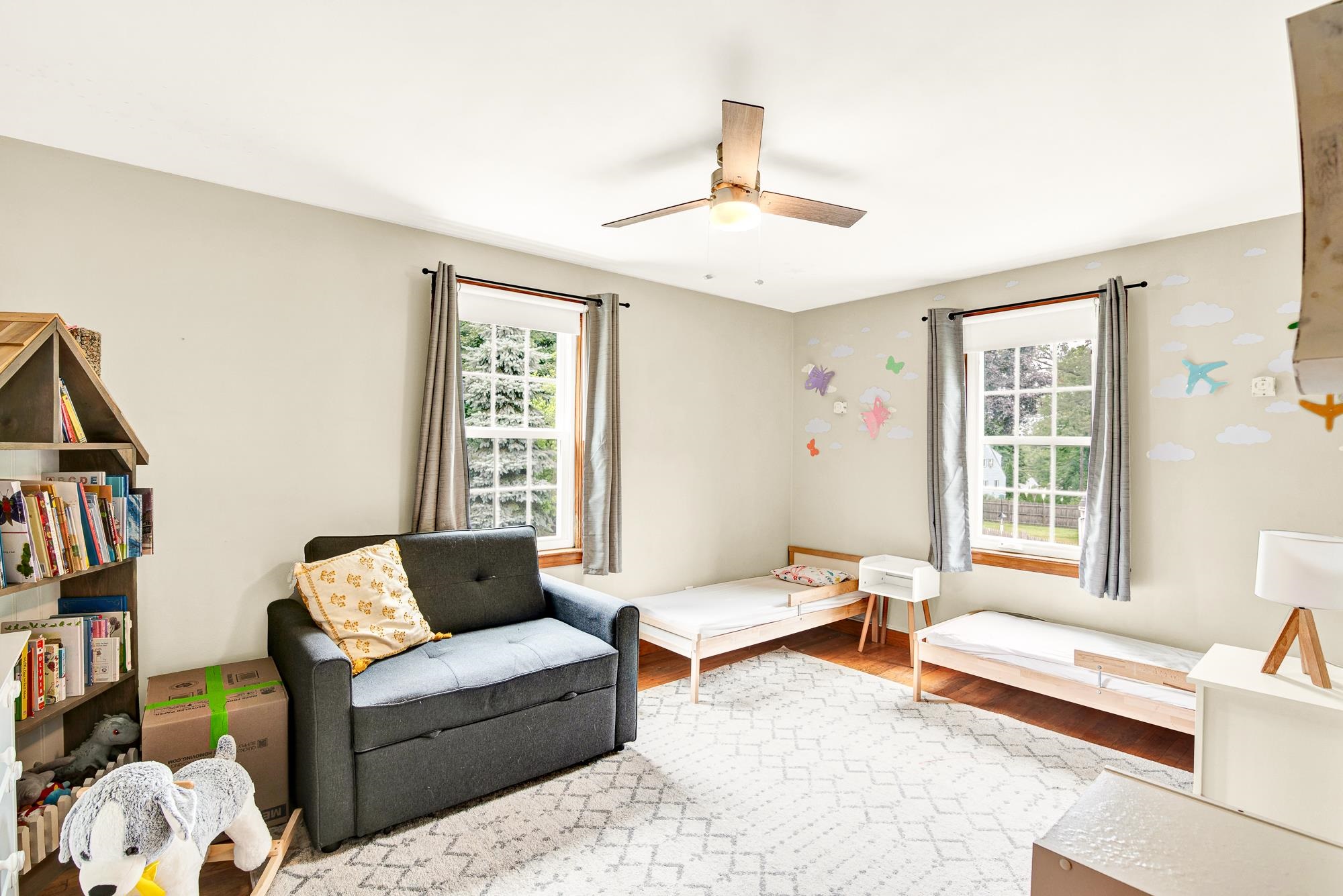 2 Riverside Drive