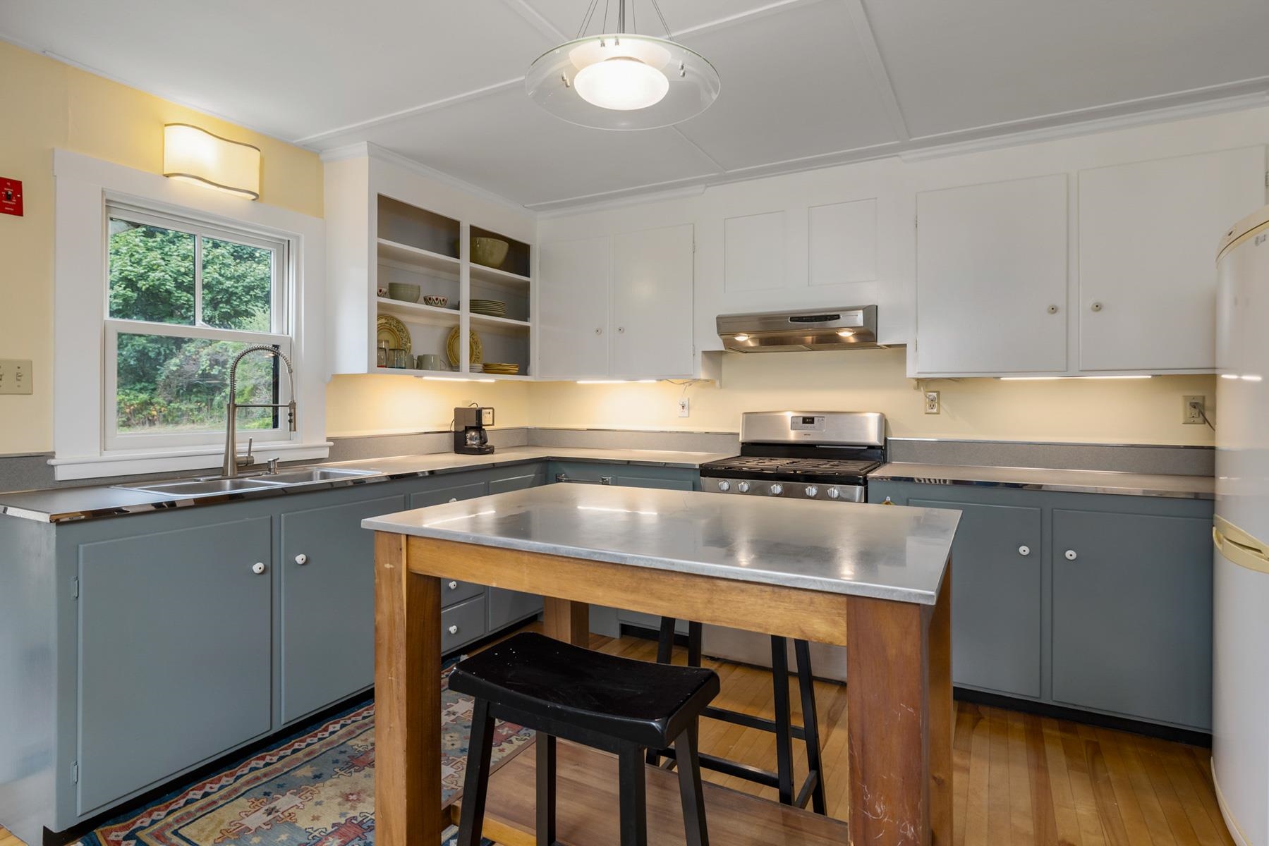 8 Elmwood Avenue