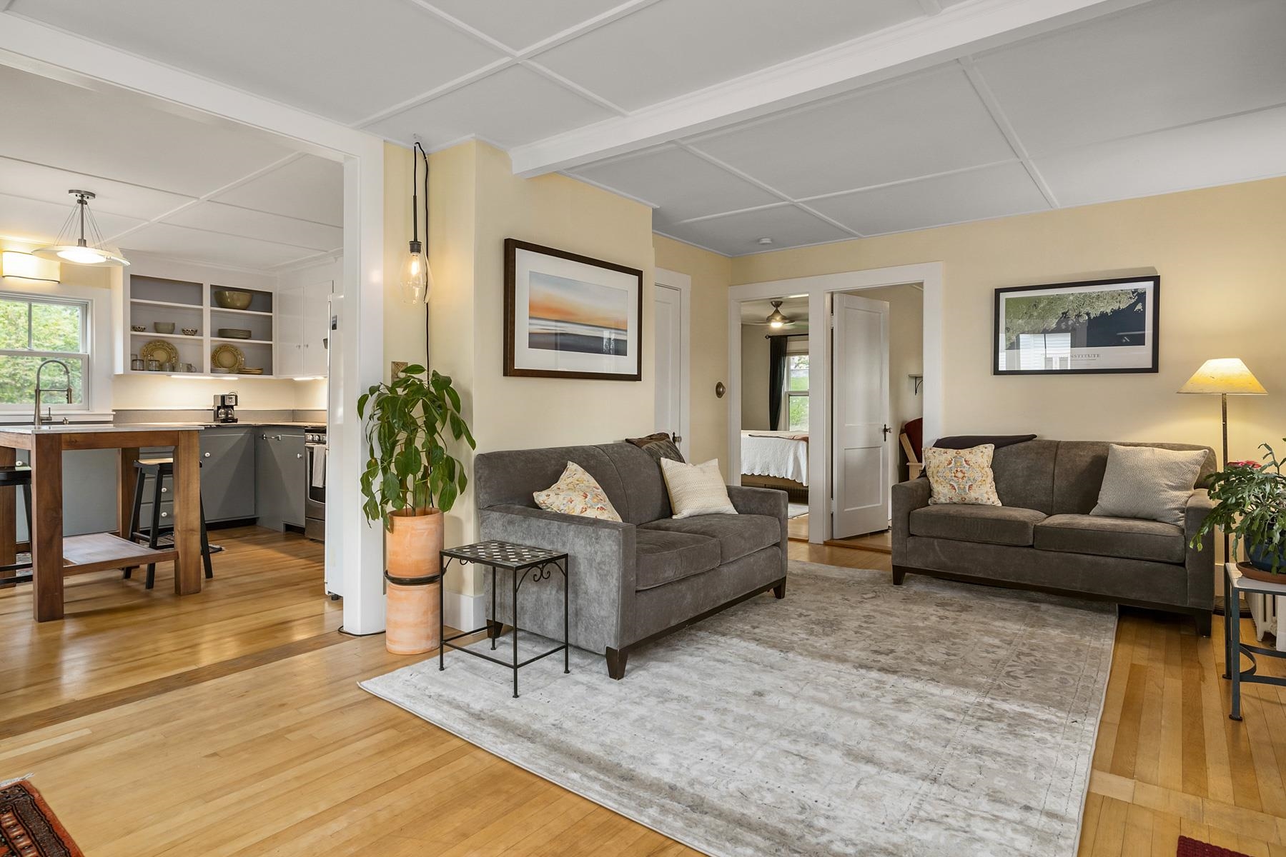 8 Elmwood Avenue