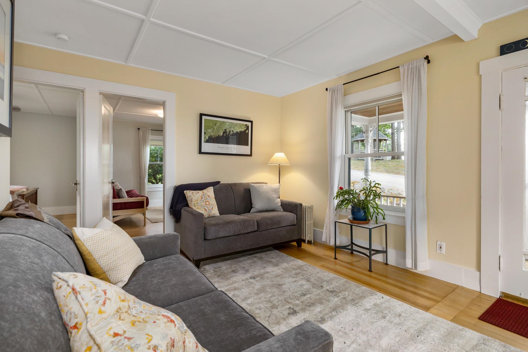 8 Elmwood Avenue