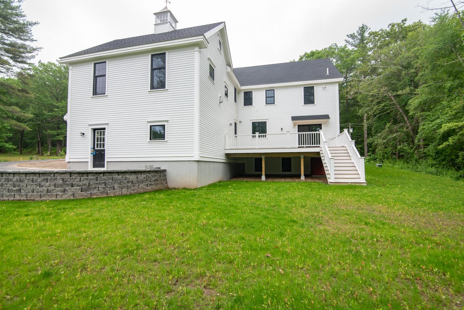 2 White Cedar Way