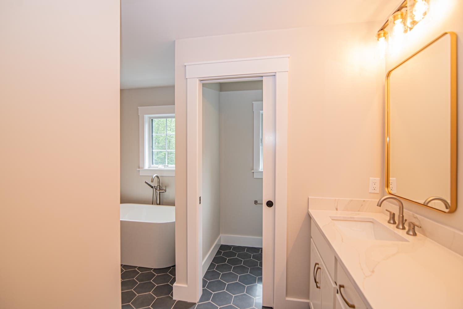 2 White Cedar Way