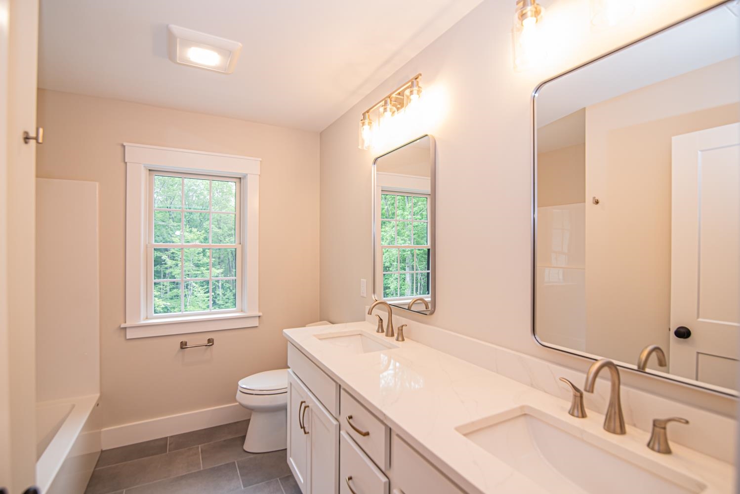 2 White Cedar Way