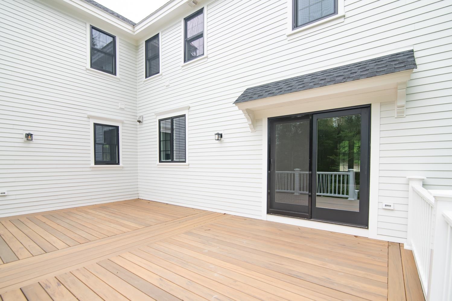 2 White Cedar Way