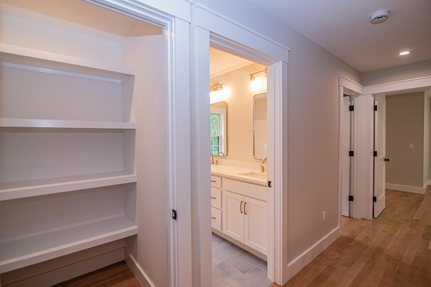 2 White Cedar Way