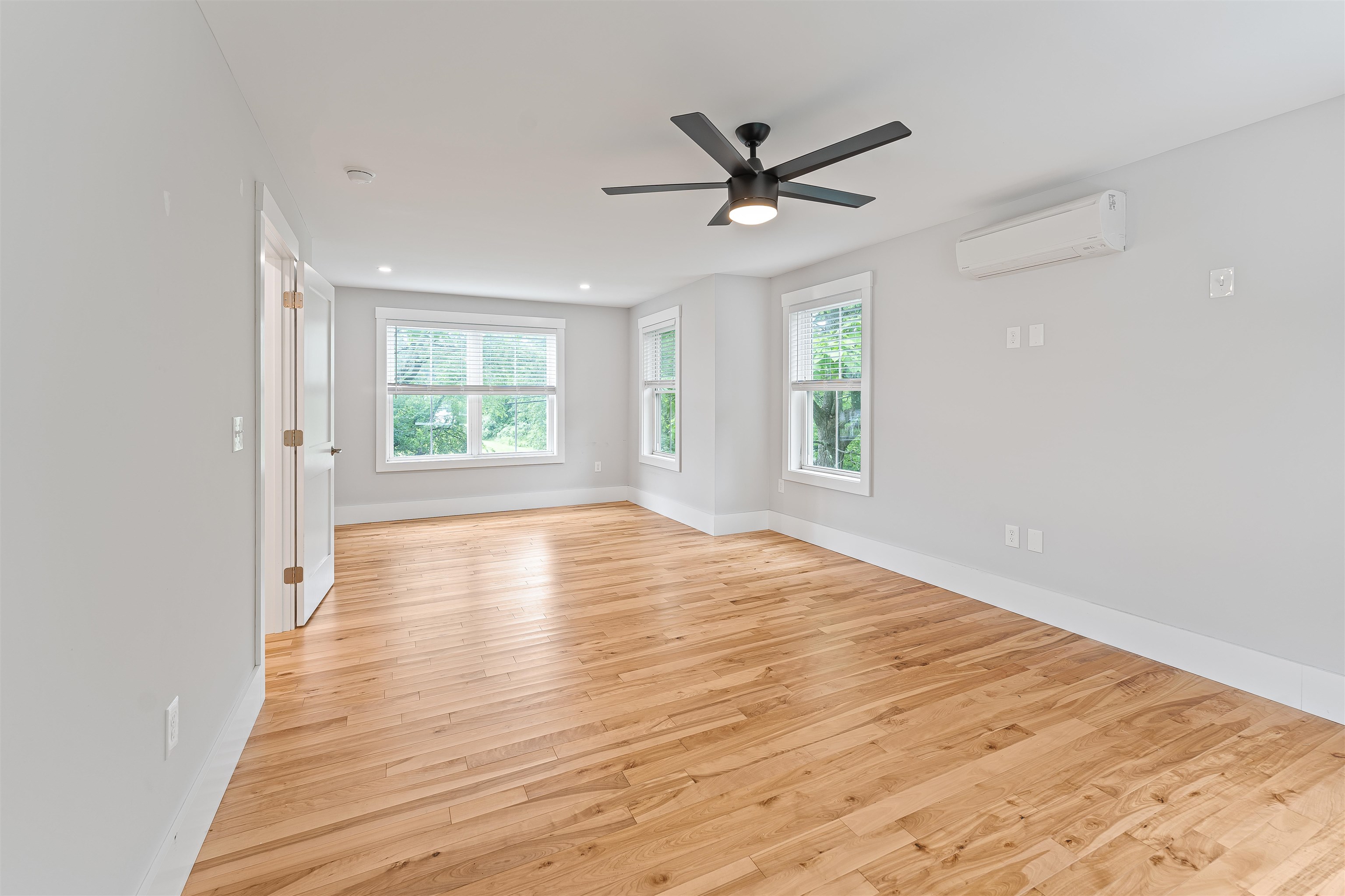 148 Mast Road