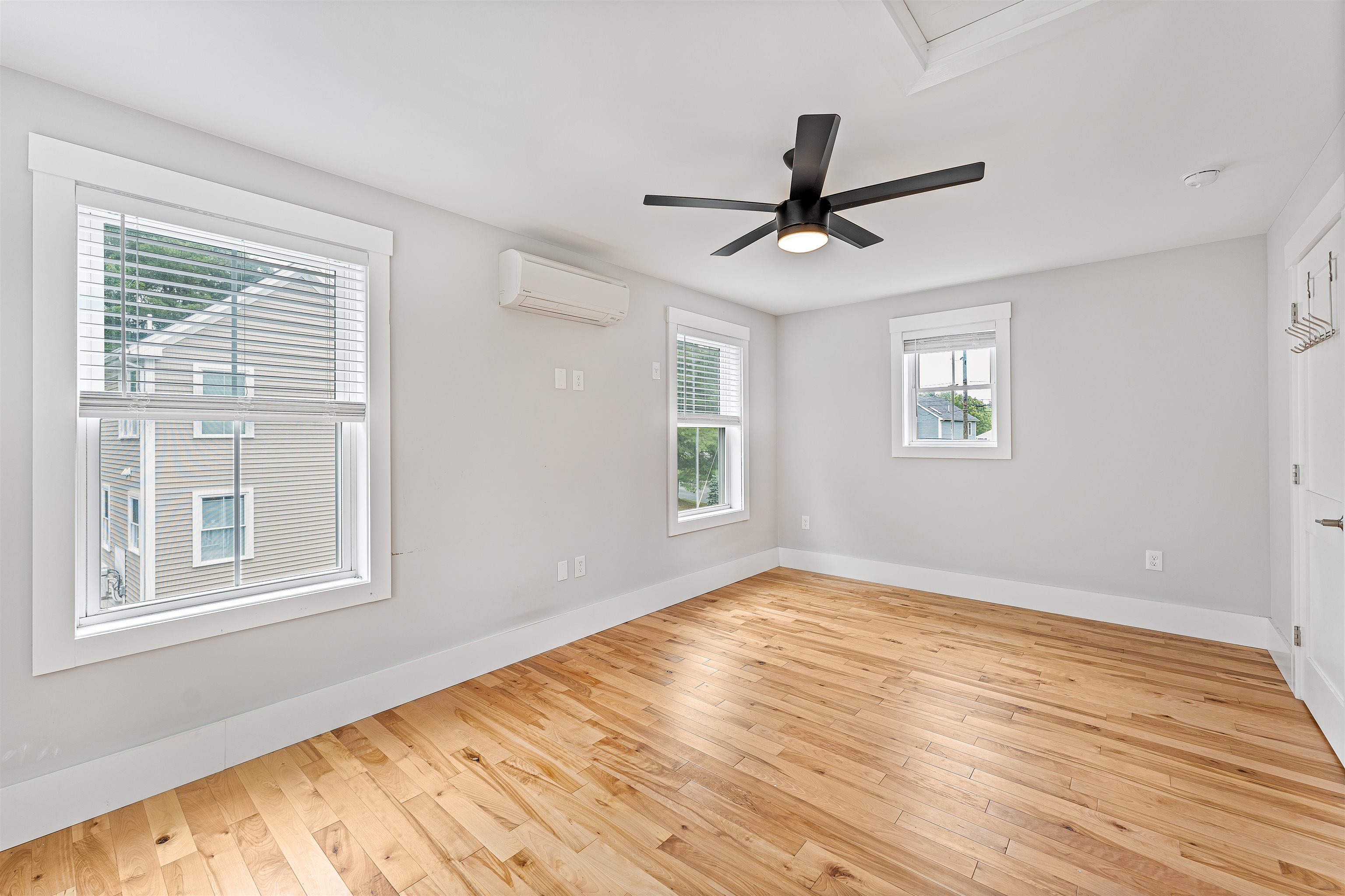 148 Mast Road