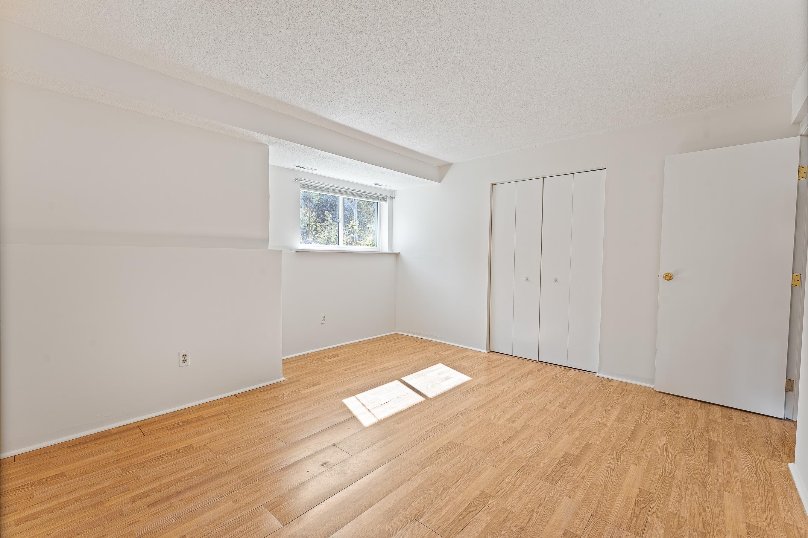 1 Brookside Drive Unit: 2