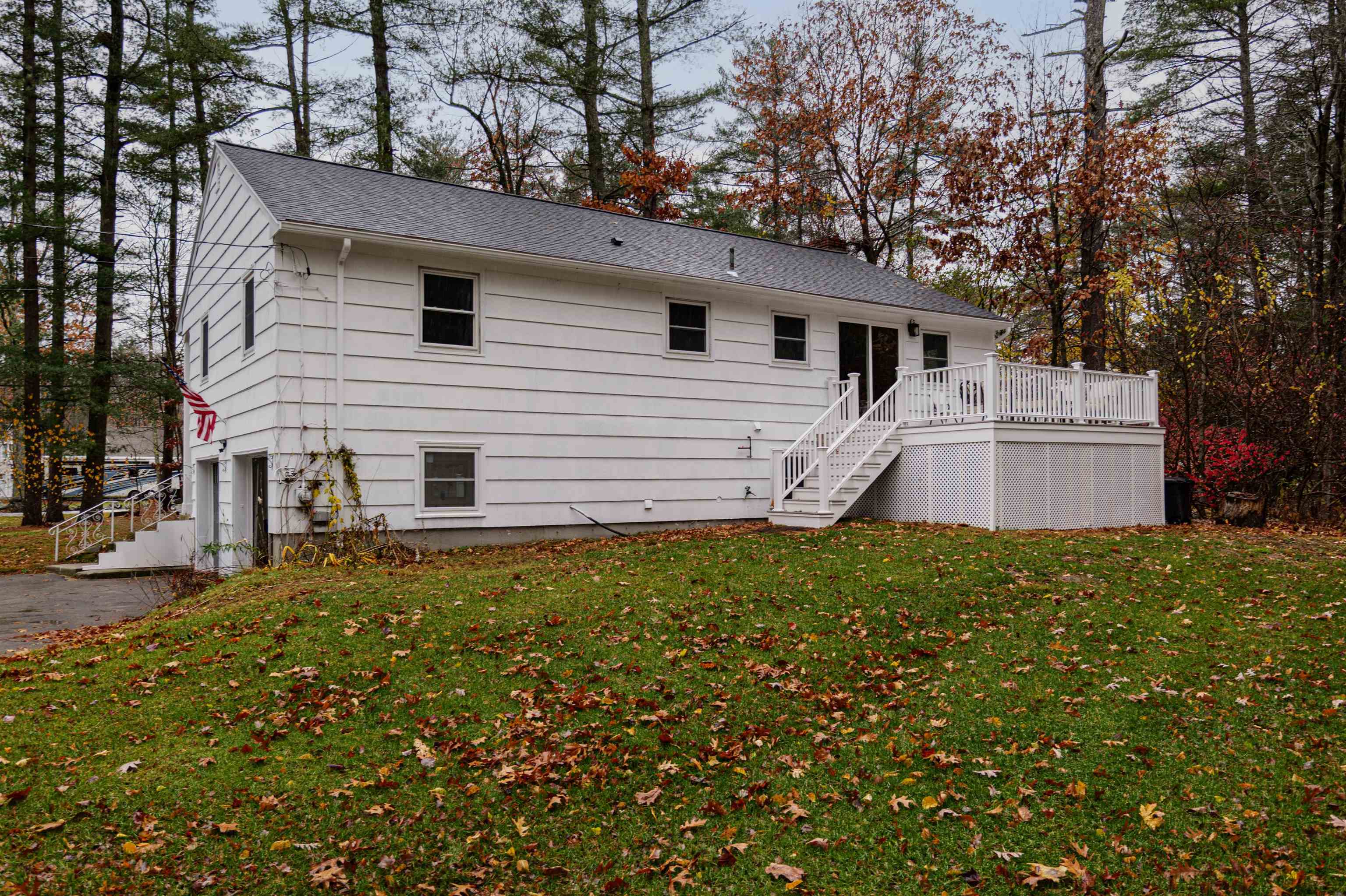 24 Hampton Falls Road