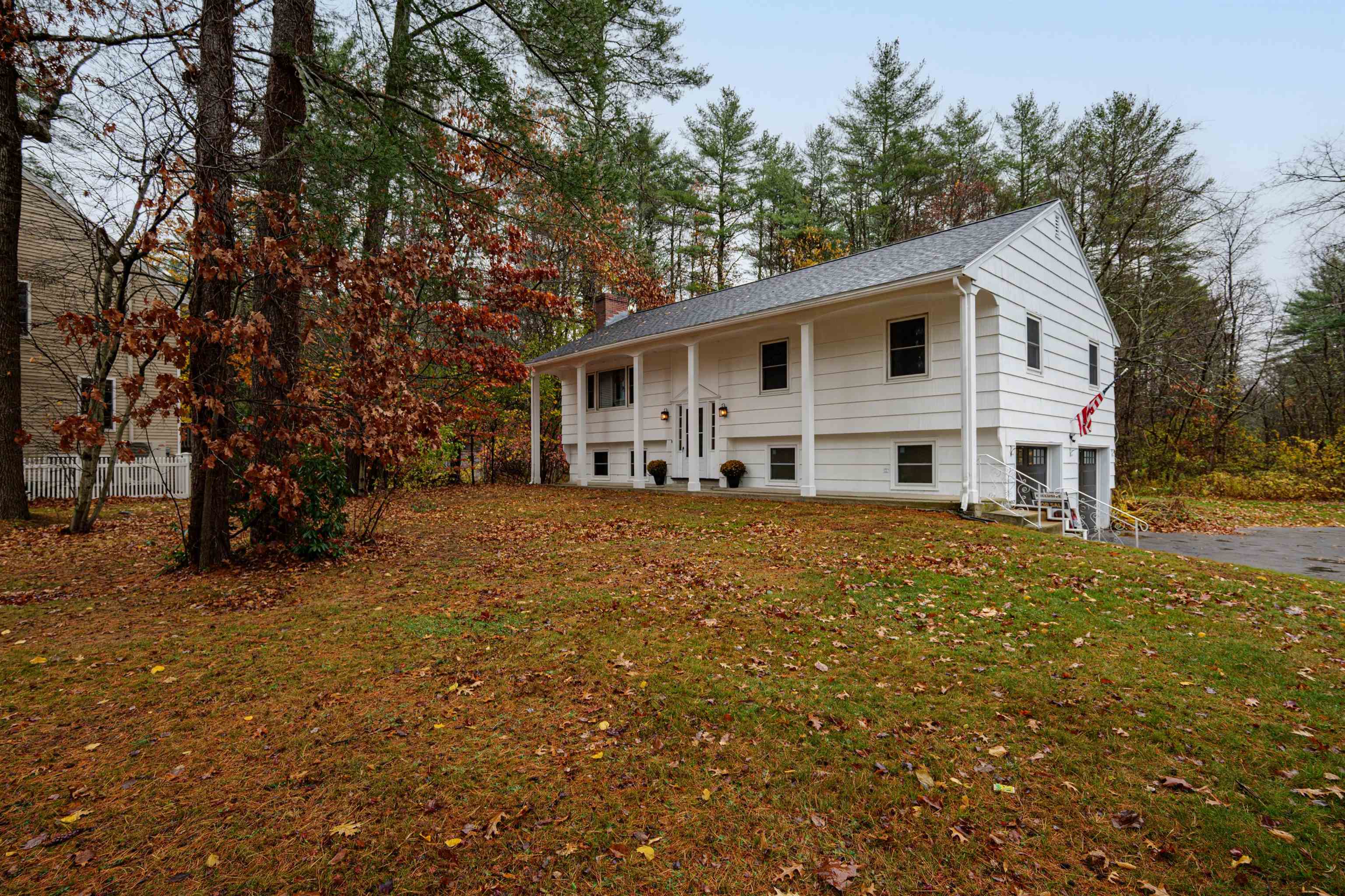 24 Hampton Falls Road
