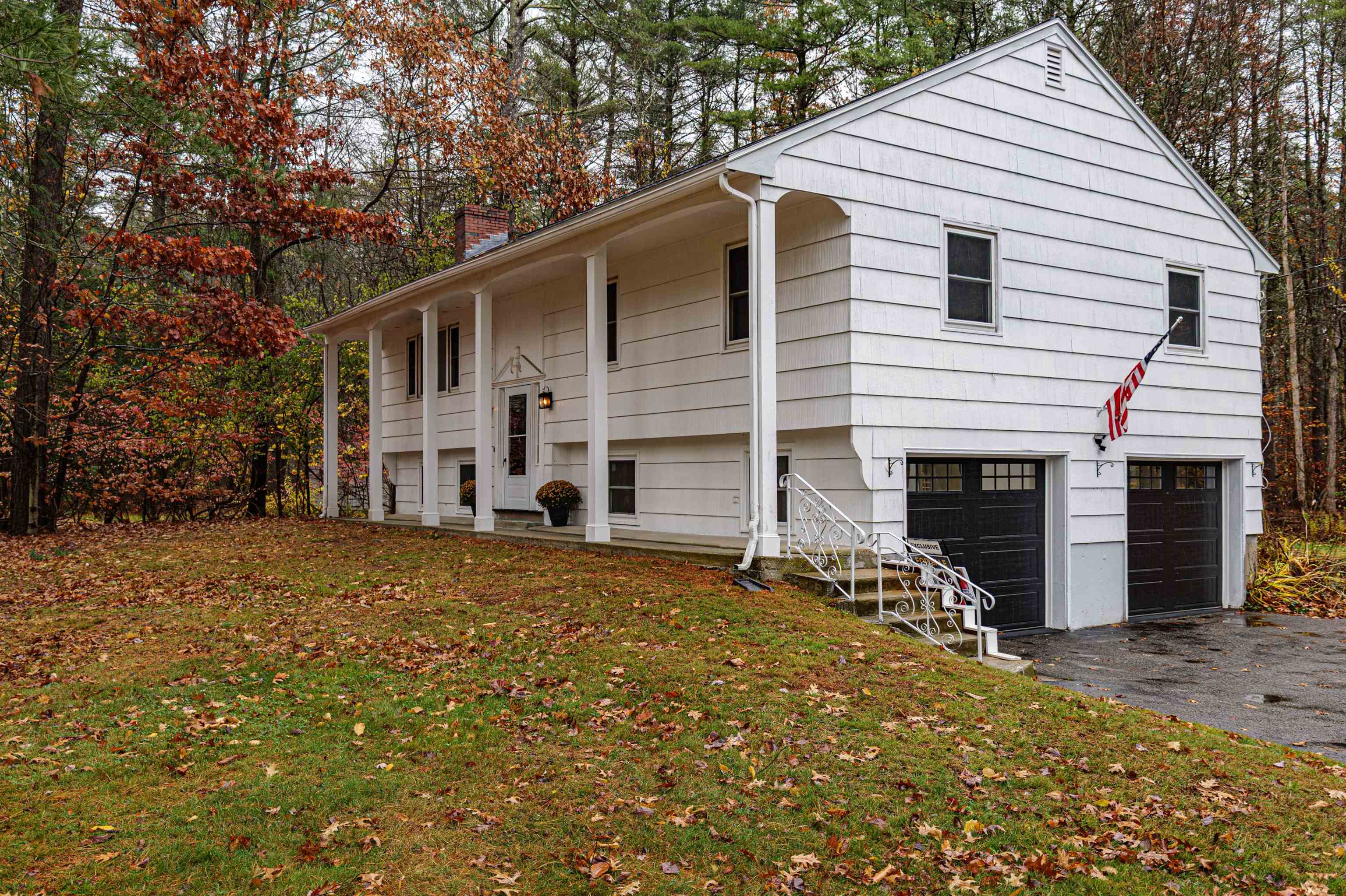 24 Hampton Falls Road
