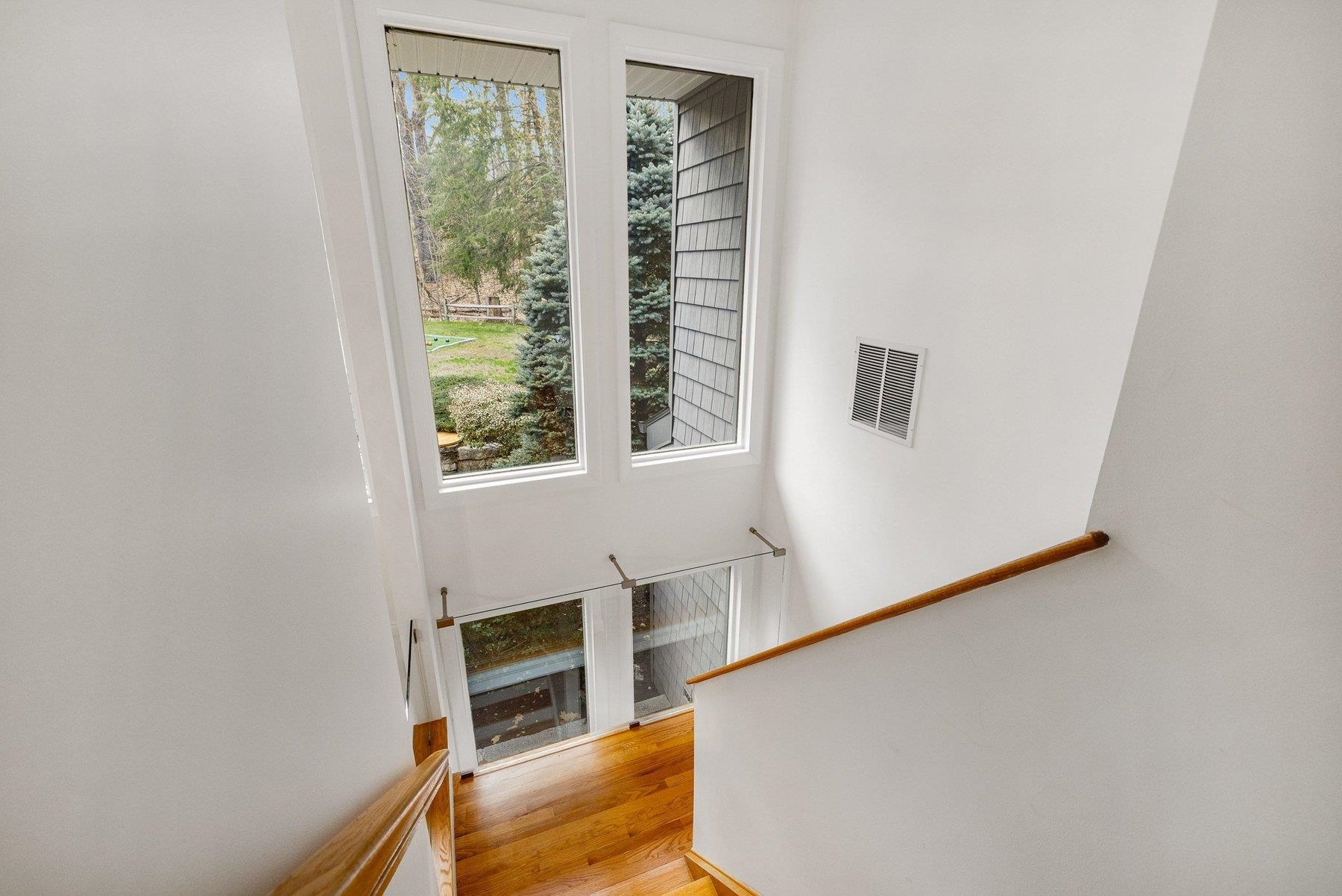 10 Great Cove Drive
